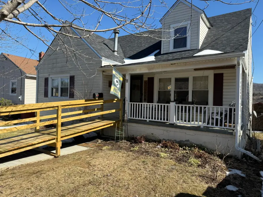 1509 S Franklin Ave #1, Covington, VA 24426 - #2