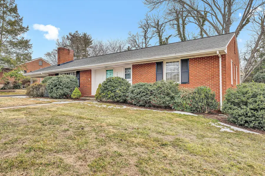 3634 Larson Ln, Roanoke, VA 24018 - #2