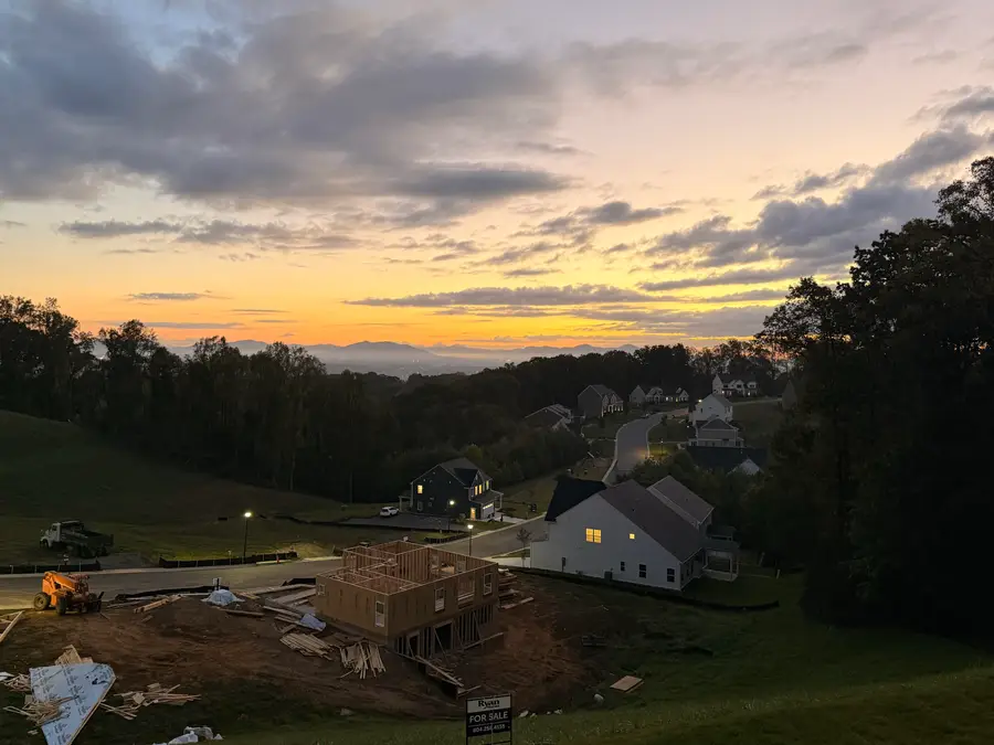 7215 Fairway Ridge Rd, Salem, VA 24153 - #3