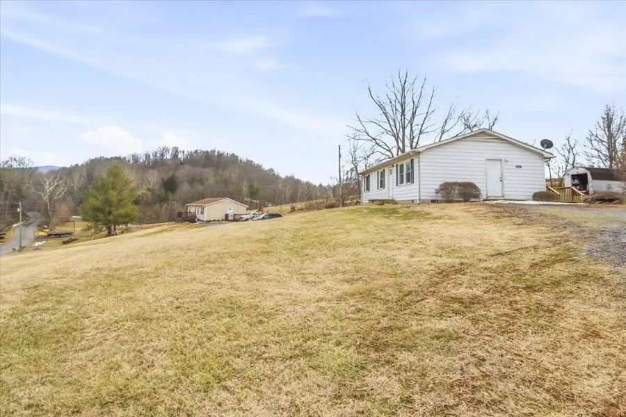 1249 Blue Ridge Tpke, Fincastle, VA 24090 - #2