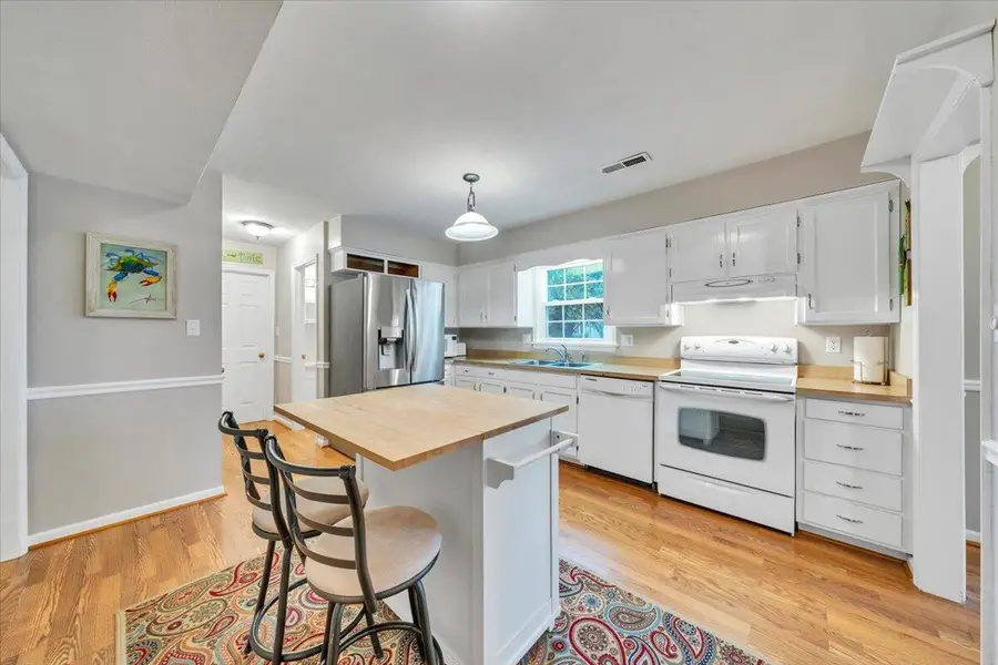 419 Rebecca Ln, Salem, VA 24153 - #3