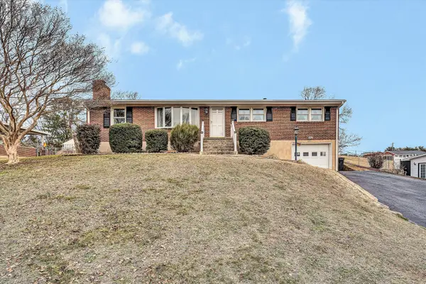 6641 Bryant Cir, Roanoke, VA 24019