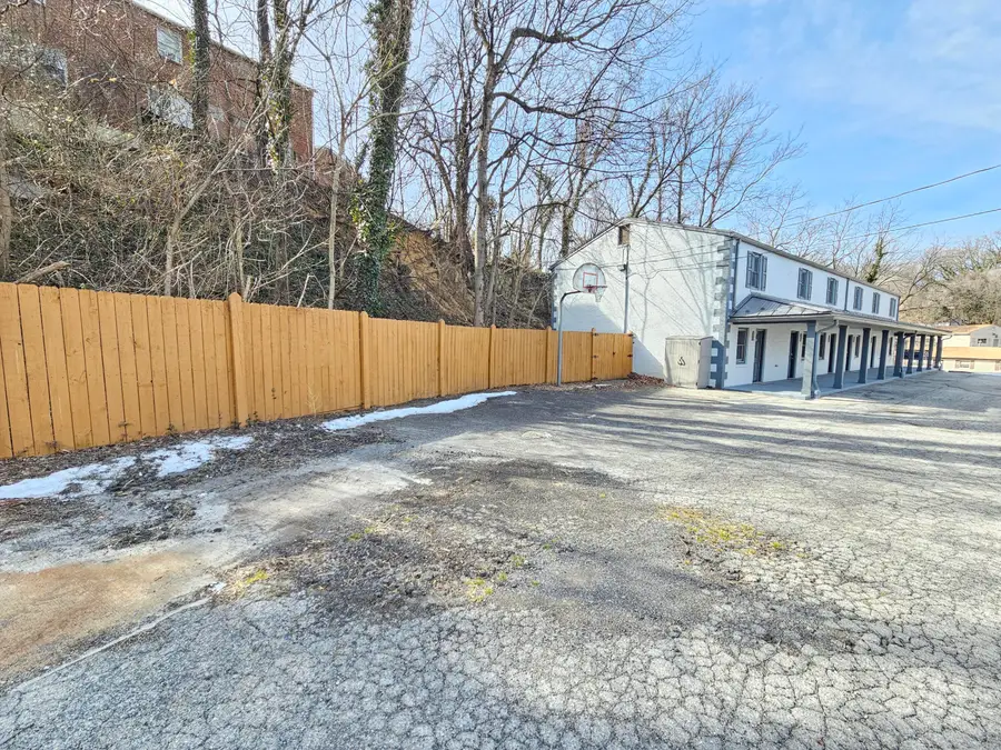 1622 Roanoke Ave Sw, Roanoke, VA 24015 - #3