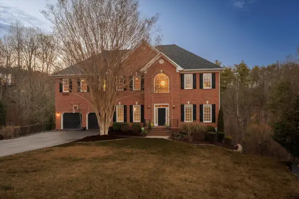 6330 Hamlet Trl, Roanoke, VA 24018