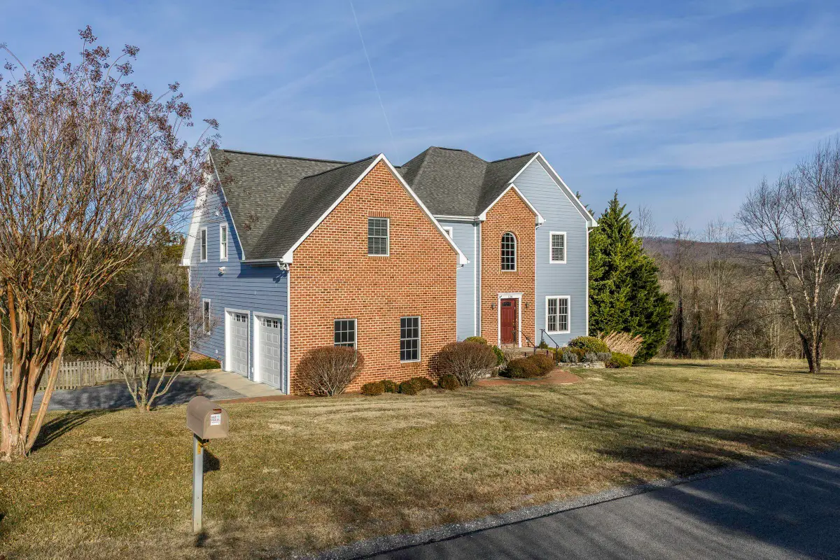 120 Skyhigh Ln, Lexington, VA 24450 - #1