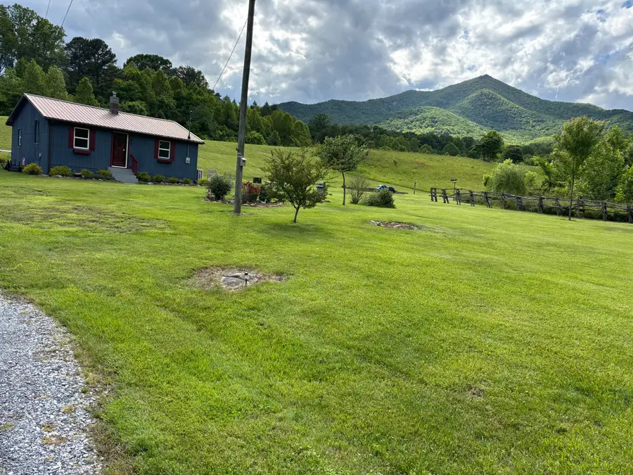 7392 Peaks Rd, Bedford, VA 24523 - #3