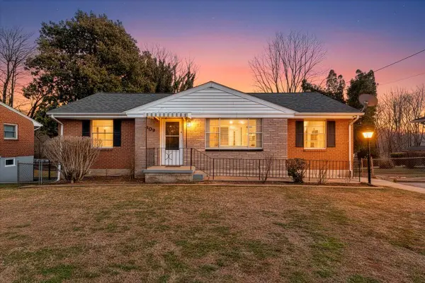 909 Chester Ave, Roanoke, VA 24019