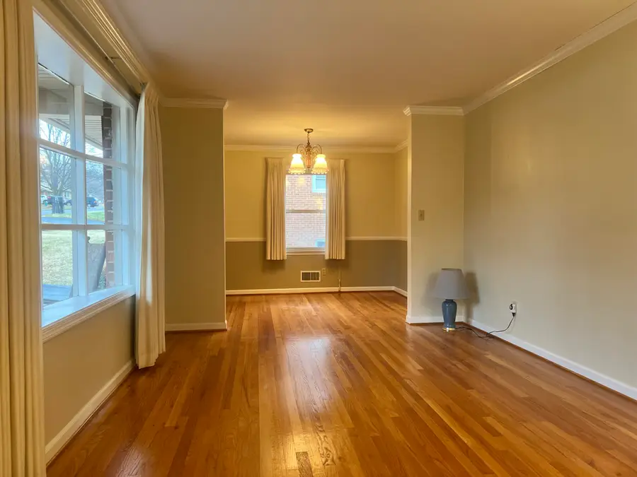 3339 Kingswood Dr, Roanoke, VA 24018 - #2