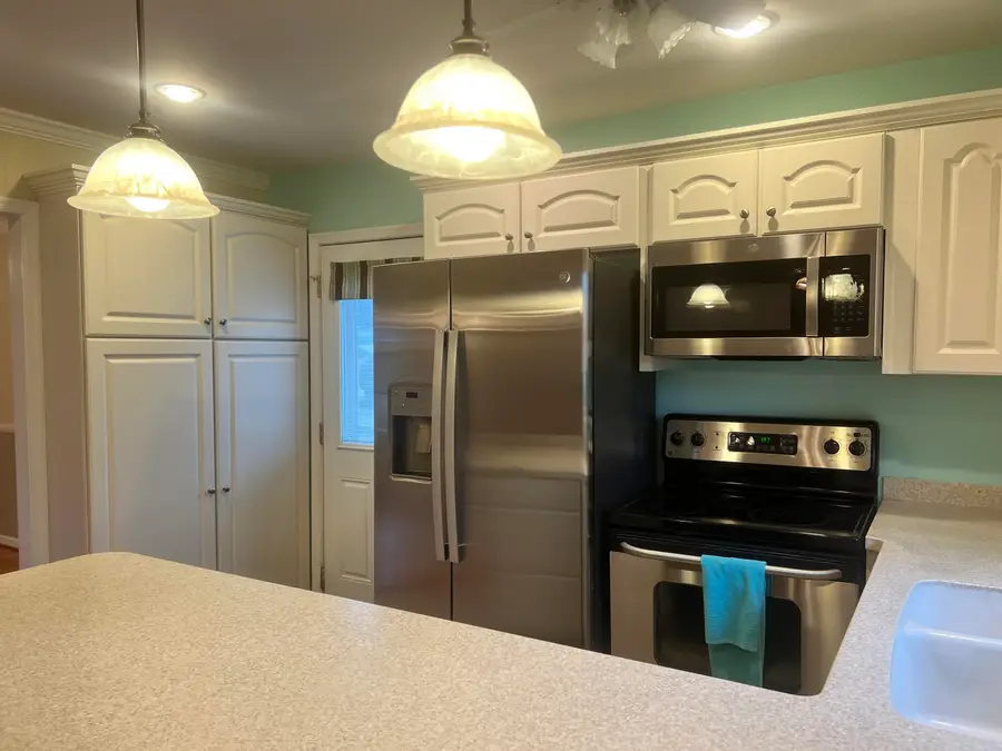 3339 Kingswood Dr, Roanoke, VA 24018 - #3