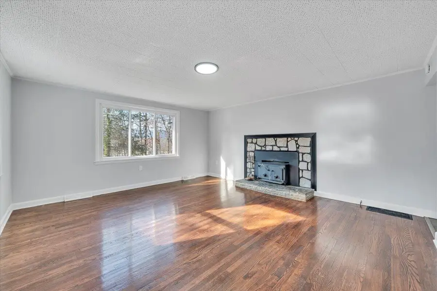 3057 Forest Acre Trl, Salem, VA 24153 - #2