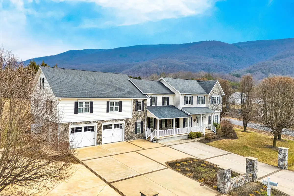 116 Dustys Rd, Covington, VA 24426 - #1