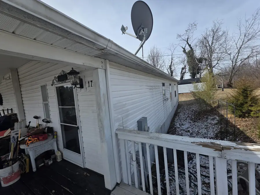 175 Jones St Se, Christiansburg, VA 24073 - #3