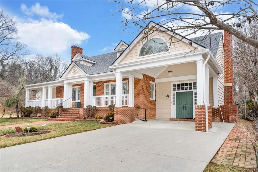 2612 Beverly Blvd Sw, Roanoke, VA 24015 - #3