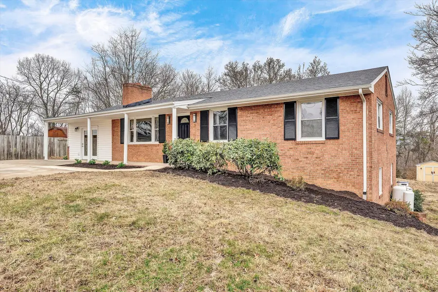 1462 Lakeridge Cir, Troutville, VA 24175 - #3