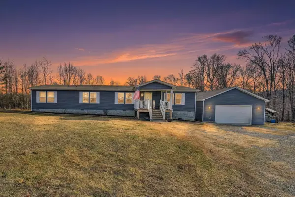 1152 Wirtz Rd, Wirtz, VA 24184