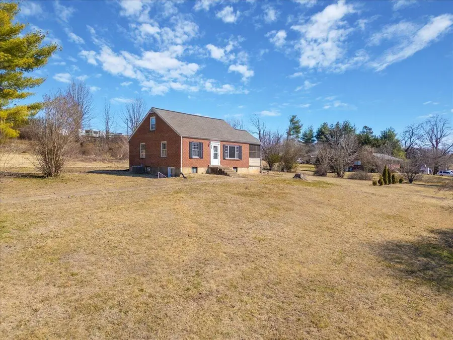 7937 Enon Dr, Roanoke, VA 24019 - #2