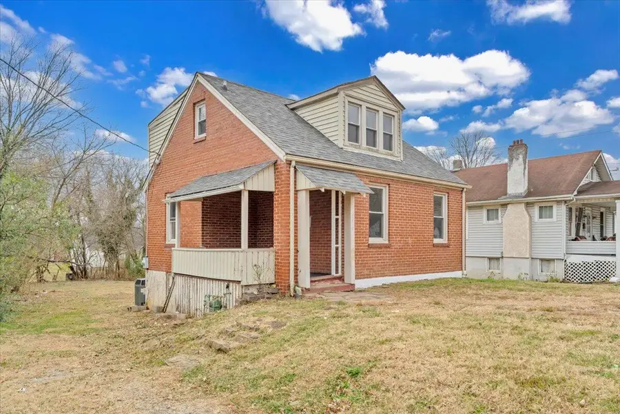 2810 Courtland Rd Nw, Roanoke, VA 24012 - #2