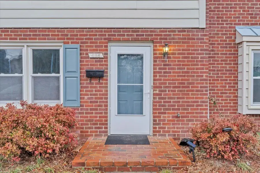 435 W Burwell St, Salem, VA 24153 - #2