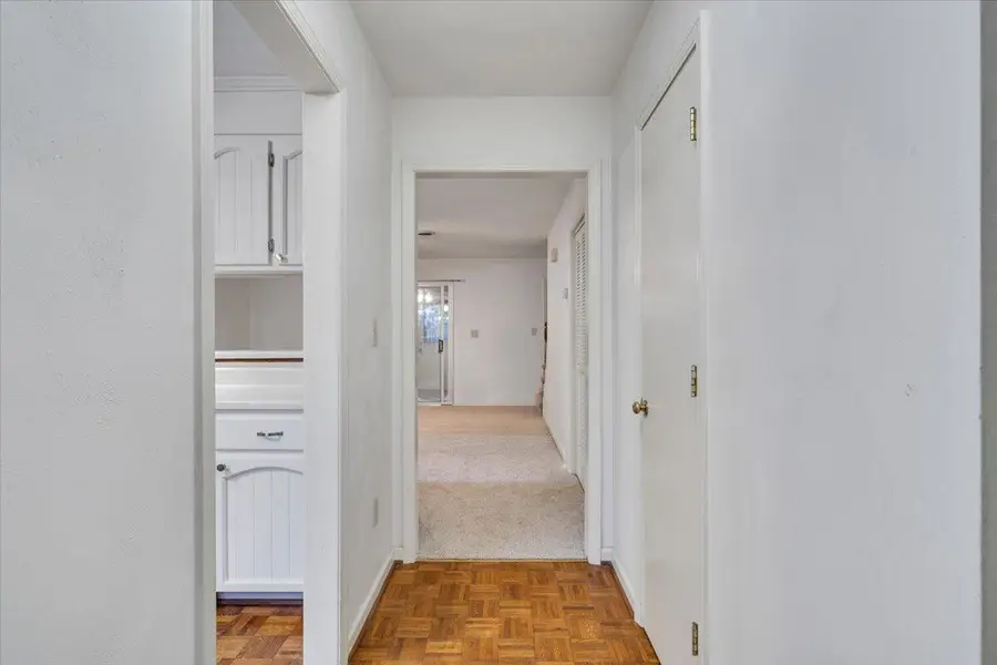 435 W Burwell St, Salem, VA 24153 - #3