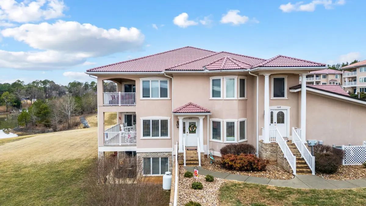 1052 La Casa Ct, Moneta, VA 24121 - #1