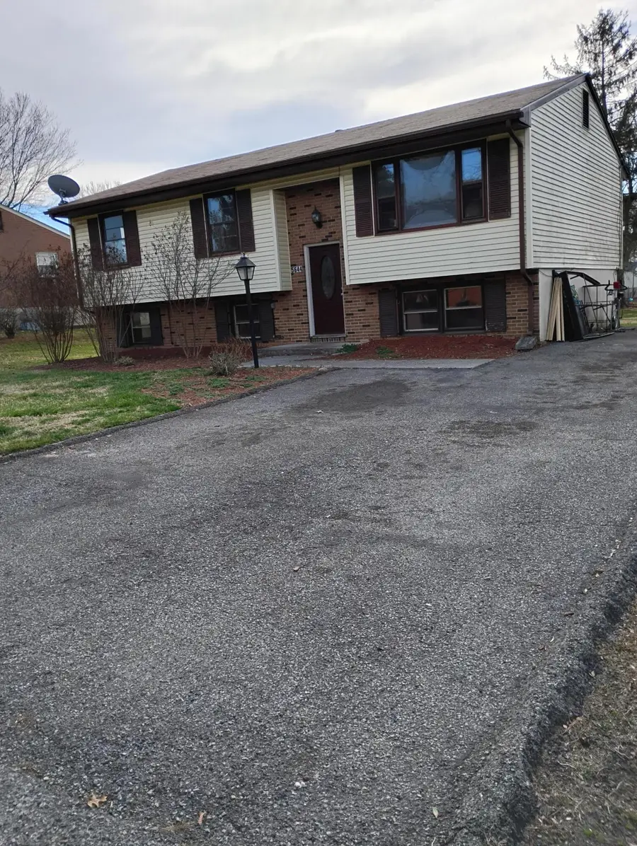 5644 Meadowcrest St, Roanoke, VA 24019 - #2