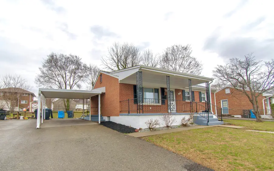 2741 Kennedy St Ne, Roanoke, VA 24012 - #2