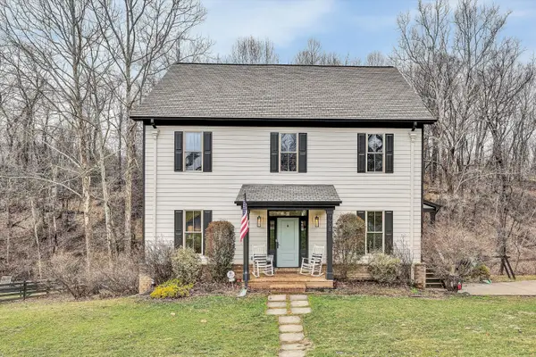 7908 Forest Creek Dr, Roanoke, VA 24018