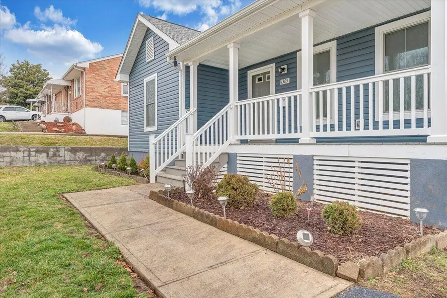 1305 22nd St Nw, Roanoke, VA 24017 - #2