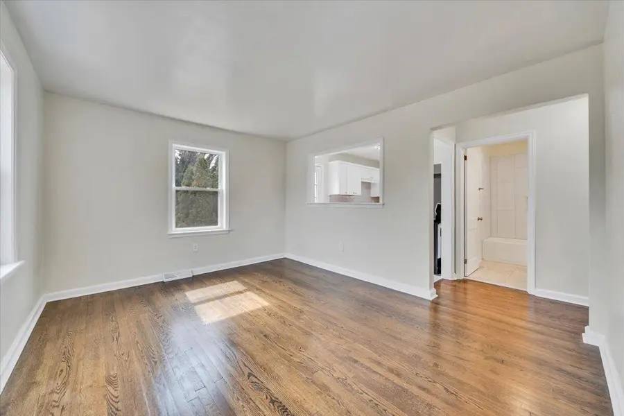 2002 Wayne St Ne, Roanoke, VA 24012 - #2