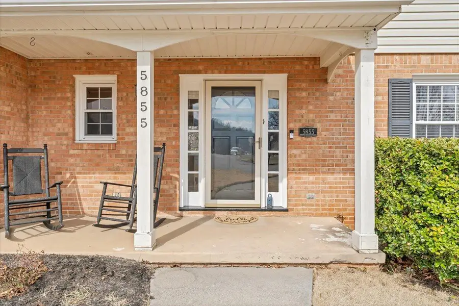 5855 Bighorn Dr, Roanoke, VA 24018 - #2