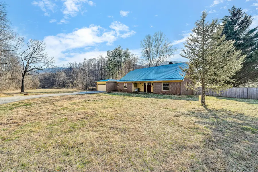 3305 Naff Rd, Boones Mill, VA 24065 - #2