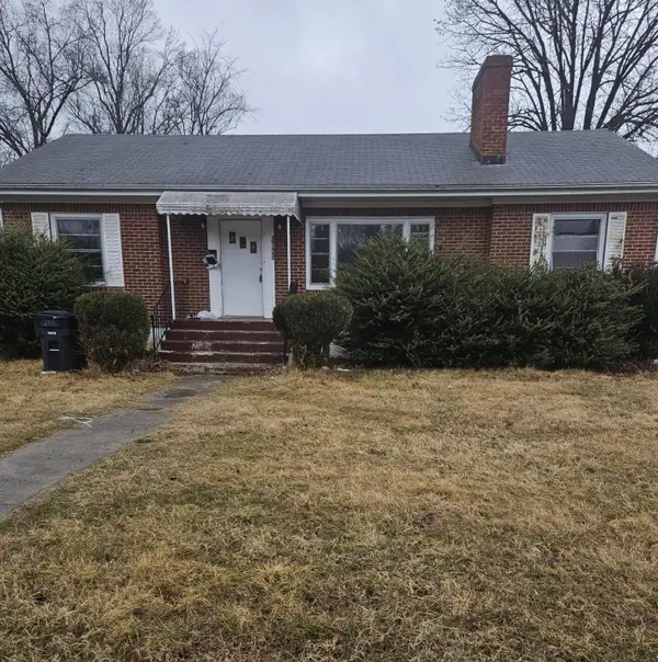 2738 Cedarhurst Ave Nw, Roanoke, VA 24012