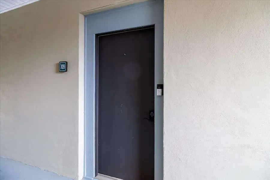 25 Clubhouse Towers Cir #709, Moneta, VA 24121 - #2