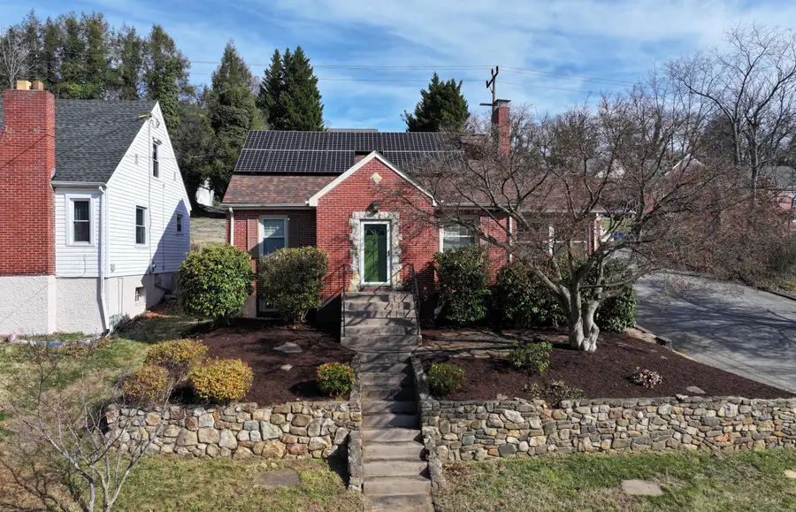 815 Windsor Ave Sw, Roanoke, VA 24015 - #2