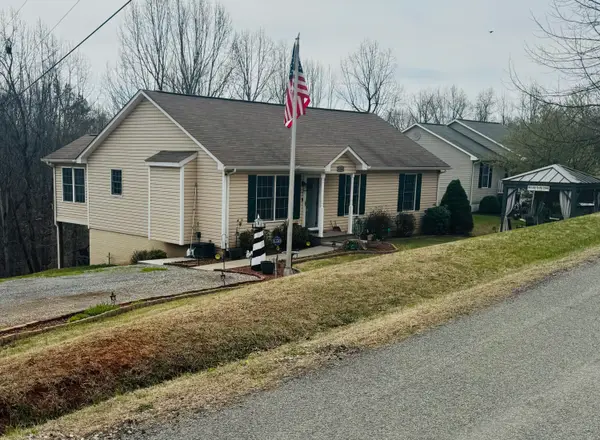 1236 Carroll Rd, Goodview, VA 24095