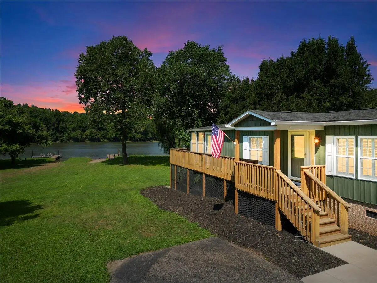 3729 Clark Rd, Hiwassee, VA 24347 - #1