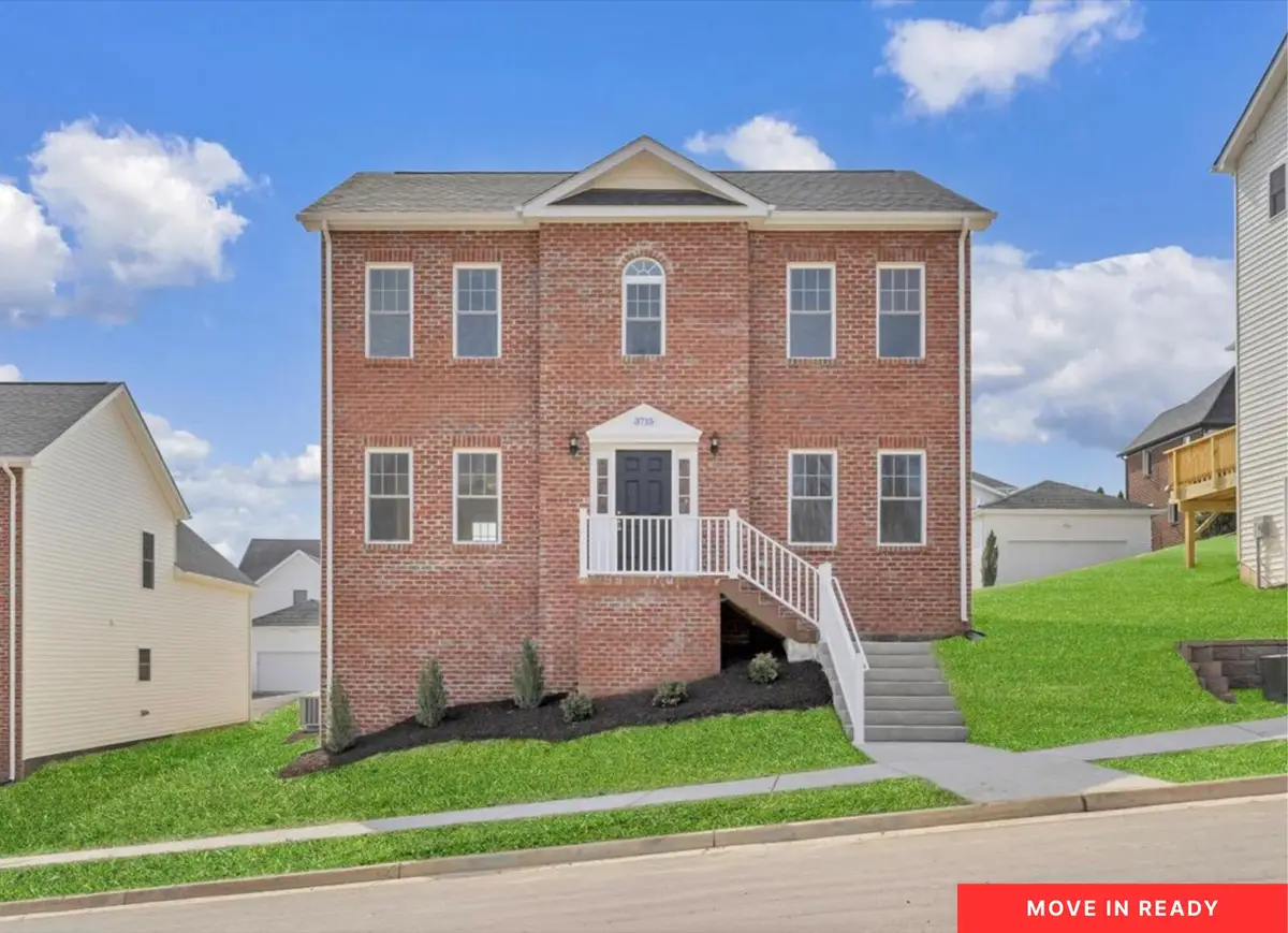 3715 Crescent Ridge Dr Sw, Roanoke, VA 24018 - #1