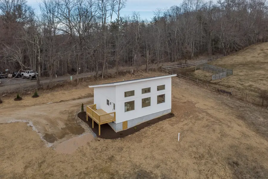 320 Grace Ln Ne, Riner, VA 24149 - #2