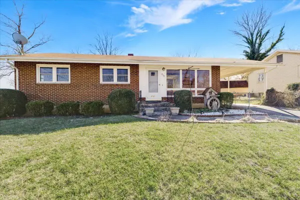 212 Cherryhill Rd Nw, Roanoke, VA 24017