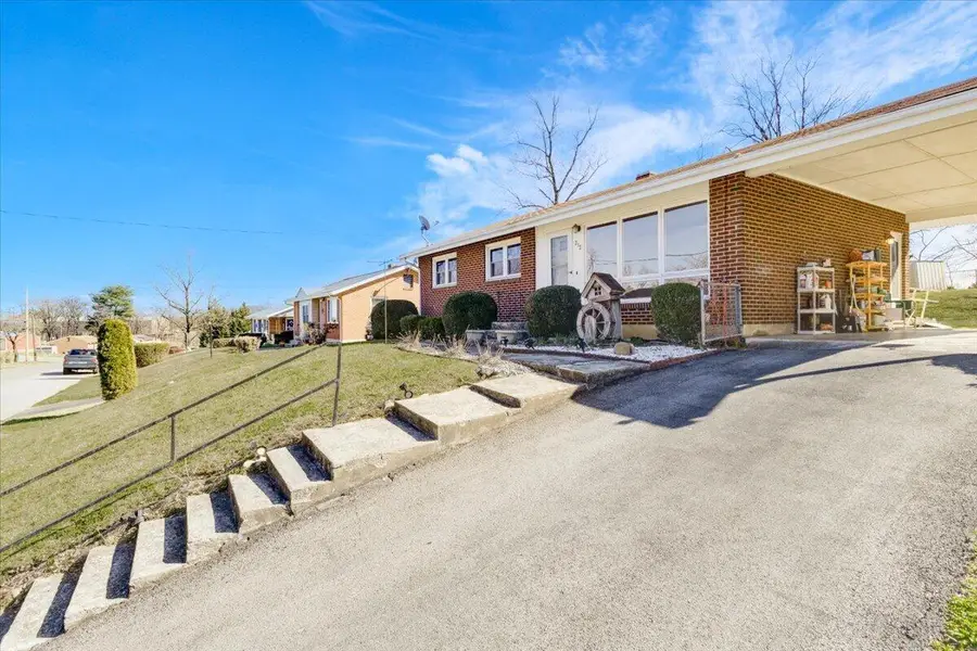 212 Cherryhill Rd Nw, Roanoke, VA 24017 - #3