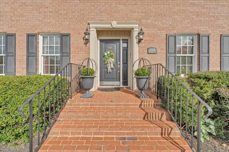 5255 Dresden Cir, Roanoke, VA 24012 - #3