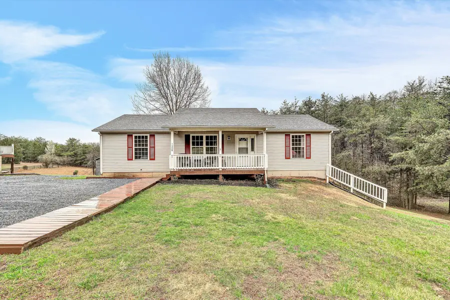 1328 Morewood Rd, Hardy, VA 24101 - #2