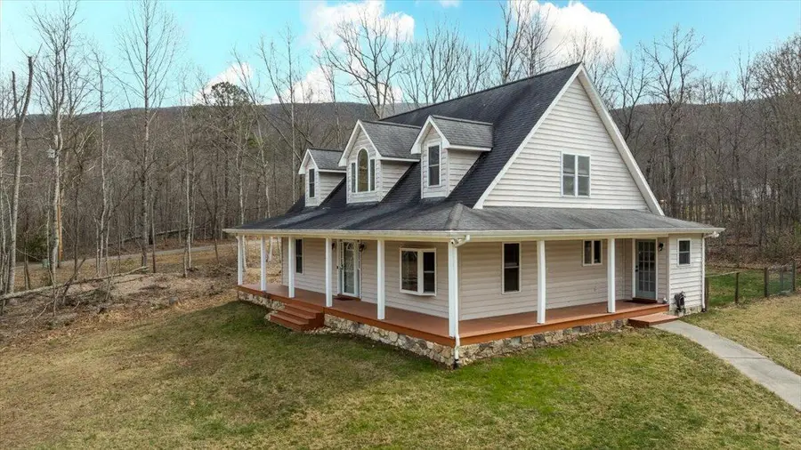 6720 Bradshaw Rd, Salem, VA 24153 - #3