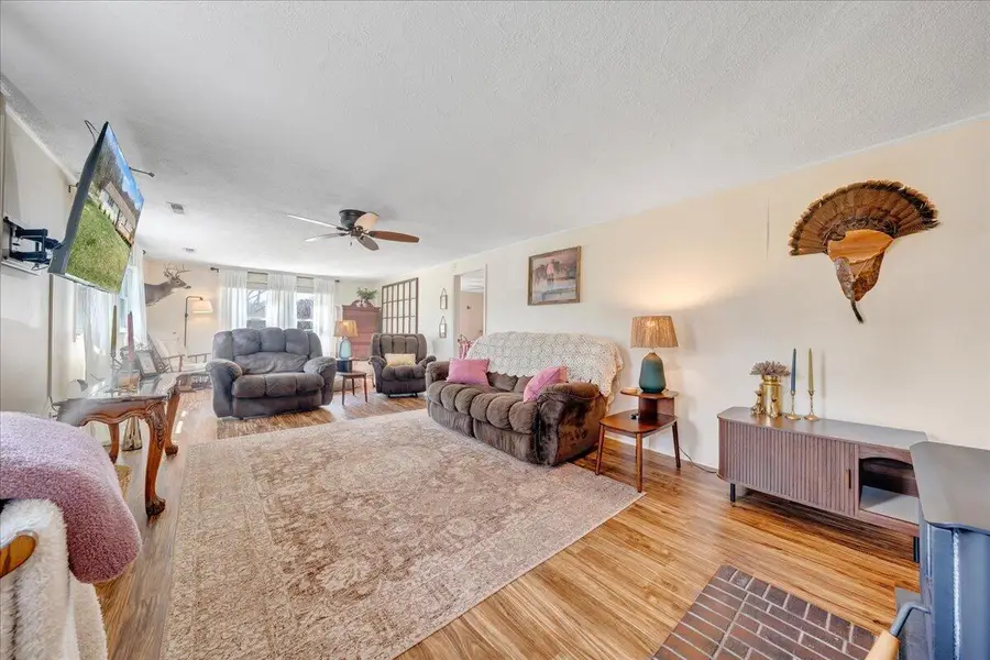 1006 Little Catawba Creek Rd, Troutville, VA 24175 - #2