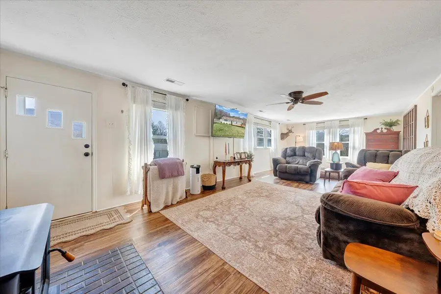 1006 Little Catawba Creek Rd, Troutville, VA 24175 - #3