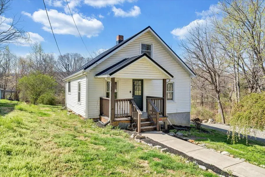 105 Mamie Ave, Rocky Mount, VA 24151 - #2