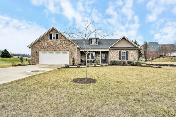 42 Island Green Rd, Daleville, VA 24083