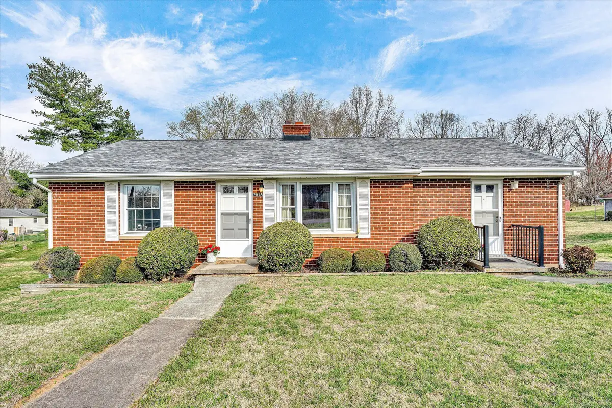 2818 Richard Ave Ne, Roanoke, VA 24012 - #1