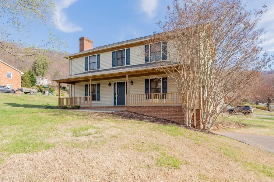 4106 Falling Creek Dr, Vinton, VA 24179 - #3
