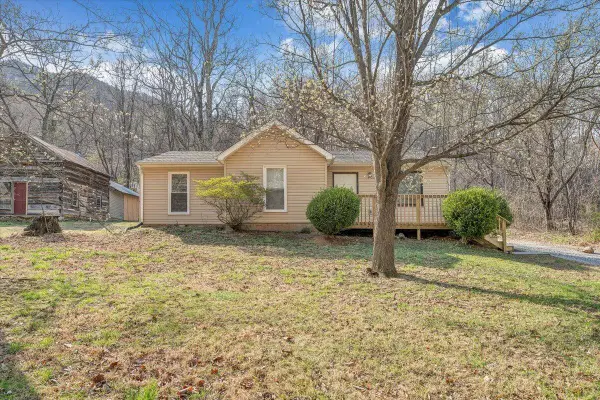 6023 Poor Mountain Rd, Salem, VA 24153